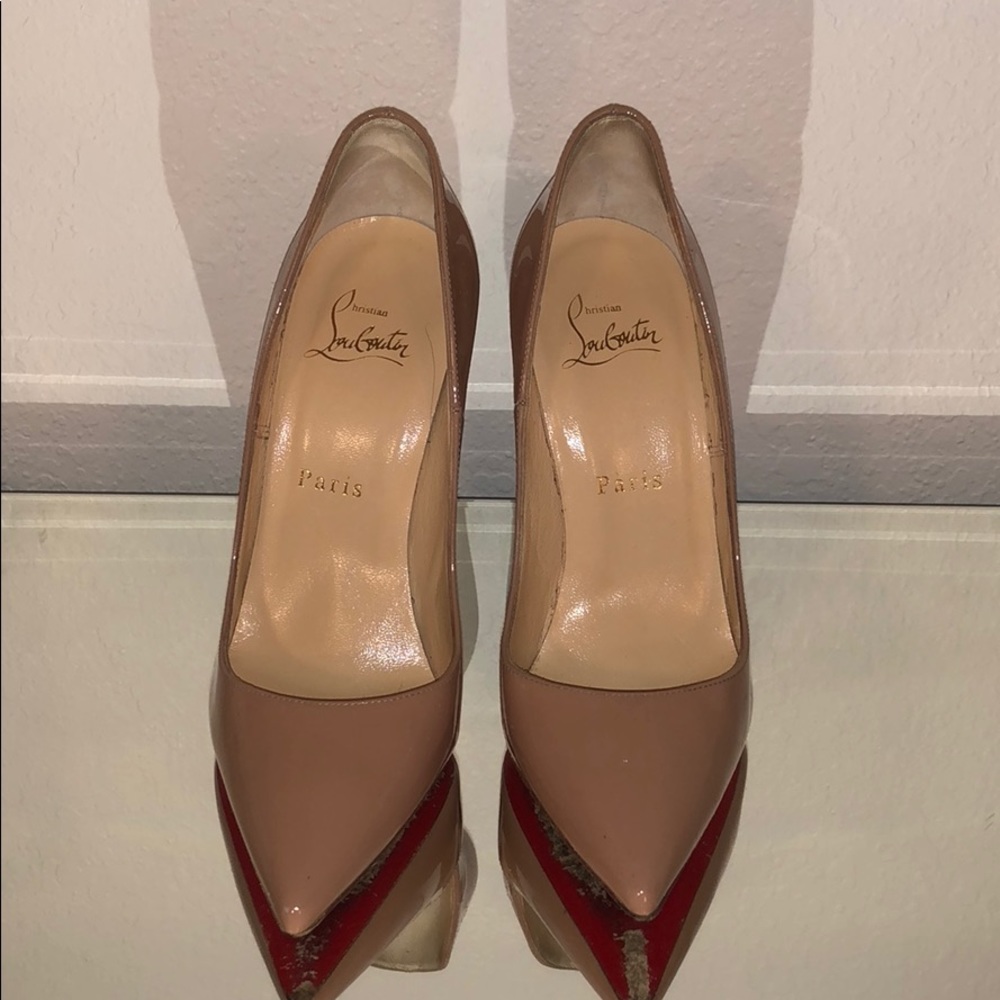 Christian Louboutin So Kate